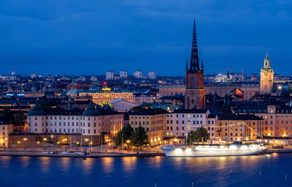 Stockholm i kvällsljus